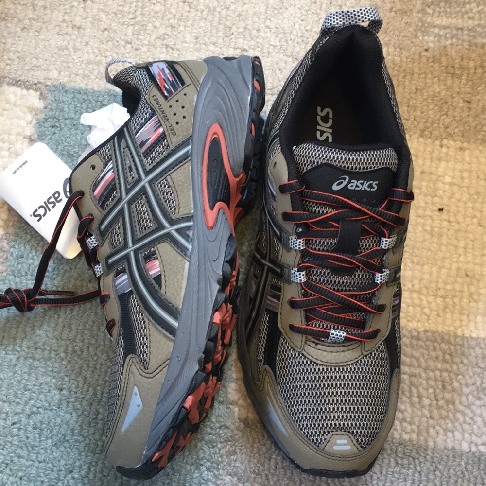 Men’s ASICS gel venture 5